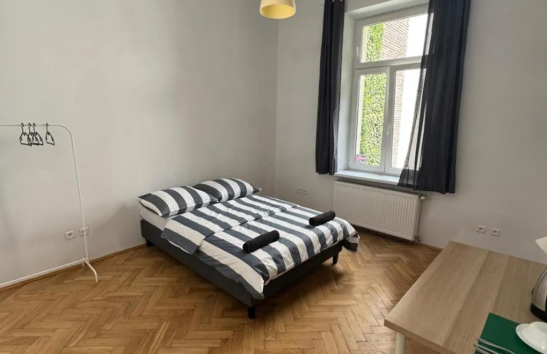 Fantastic-Inn Krakow - Krasinskiego-1
