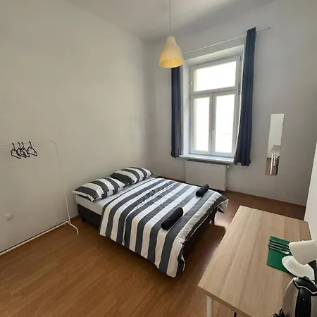 Fantastic-Inn Krakow - Krasinskiego-2
